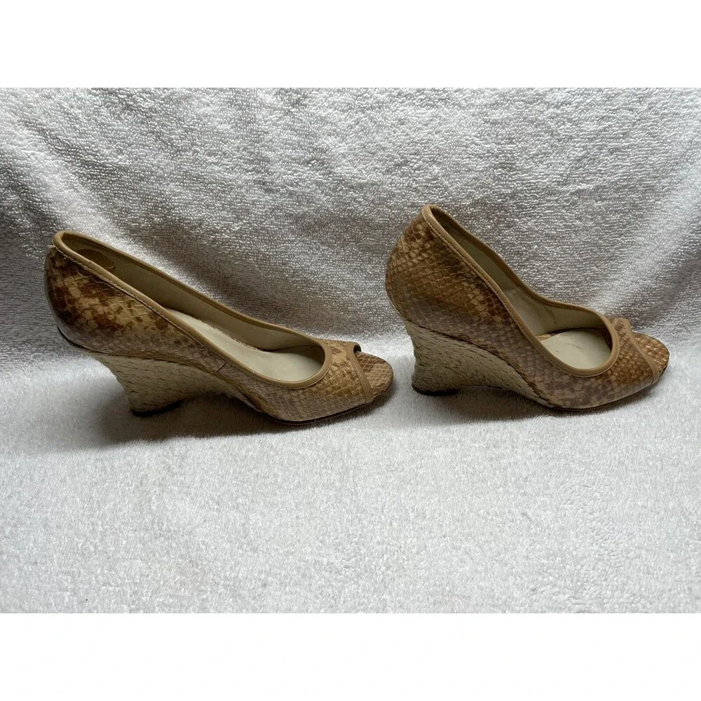 Nine West Shoes Women Size 7M Faux Snakeskin Peep Toe Espadrille Wedges